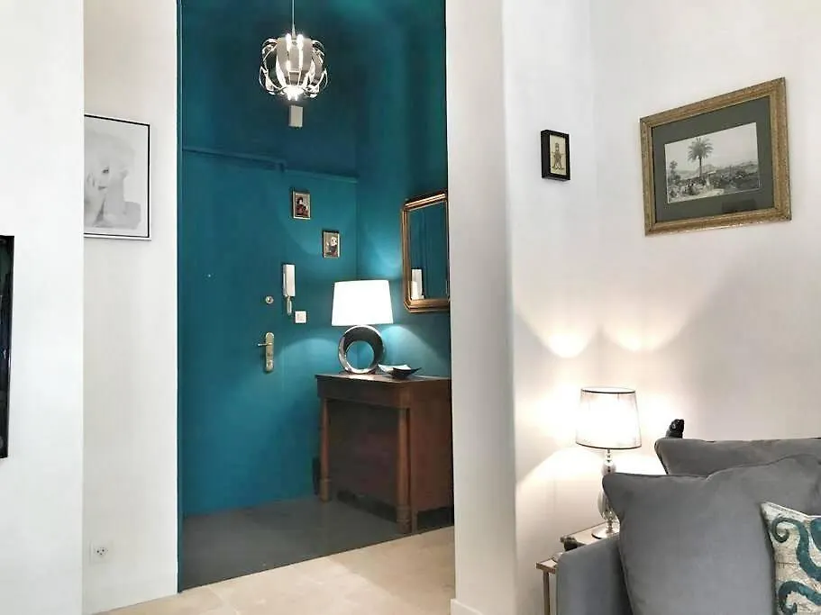 Homelivia, Luxueux Appartement Avec Jardin Prive Nice 0*,