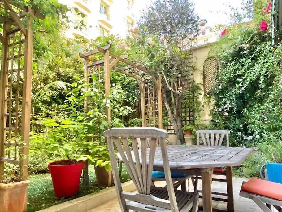 Apartment Homelivia, Luxueux Appartement Avec Jardin Prive Nice